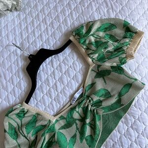 Zara Green Leaf Print Crop Top